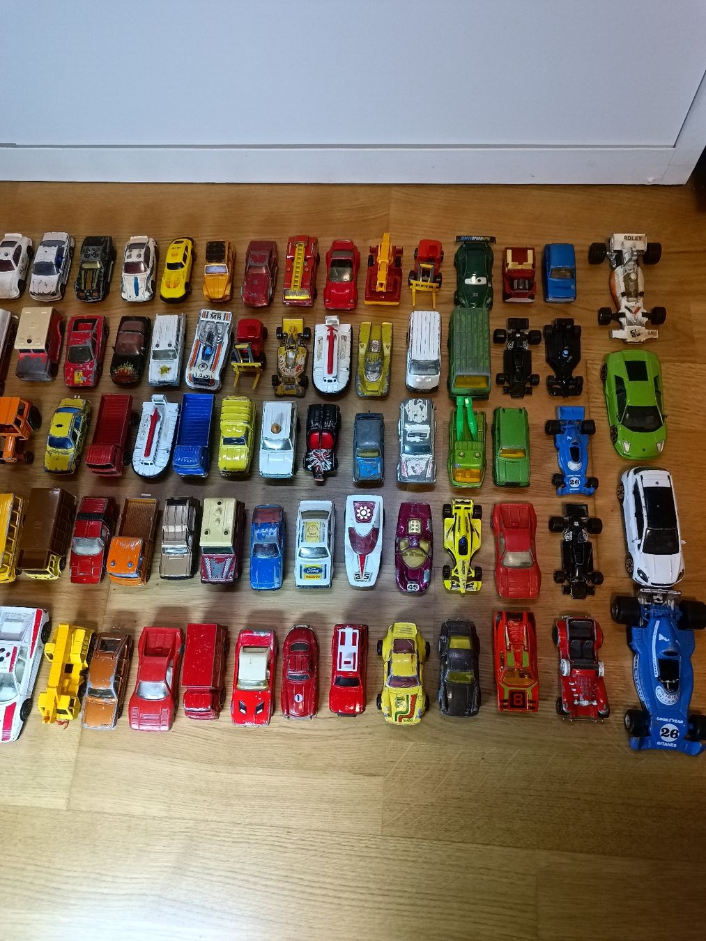 Jouets: spielzeugautos 100stk – Défectueux à Safenwil par mar_tbk5 3