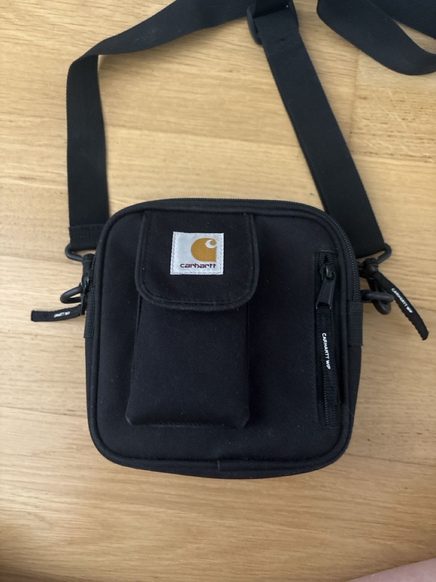 Carhartt Borse: Carhartt Umhängetasche schwarz – Nuovo (secondo la descrizione) da Füllinsdorf venduto da xjanaa.e 1