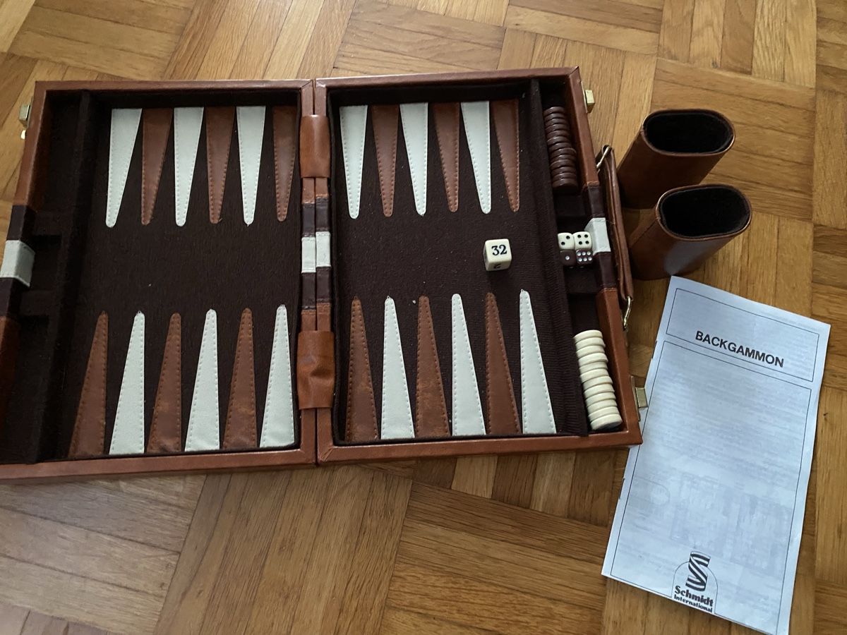 Giochi: Schönes Backgammon Spiel, Schmidt Spiele, neuwertig – Usato da Volketswil venduto da Ahot 5