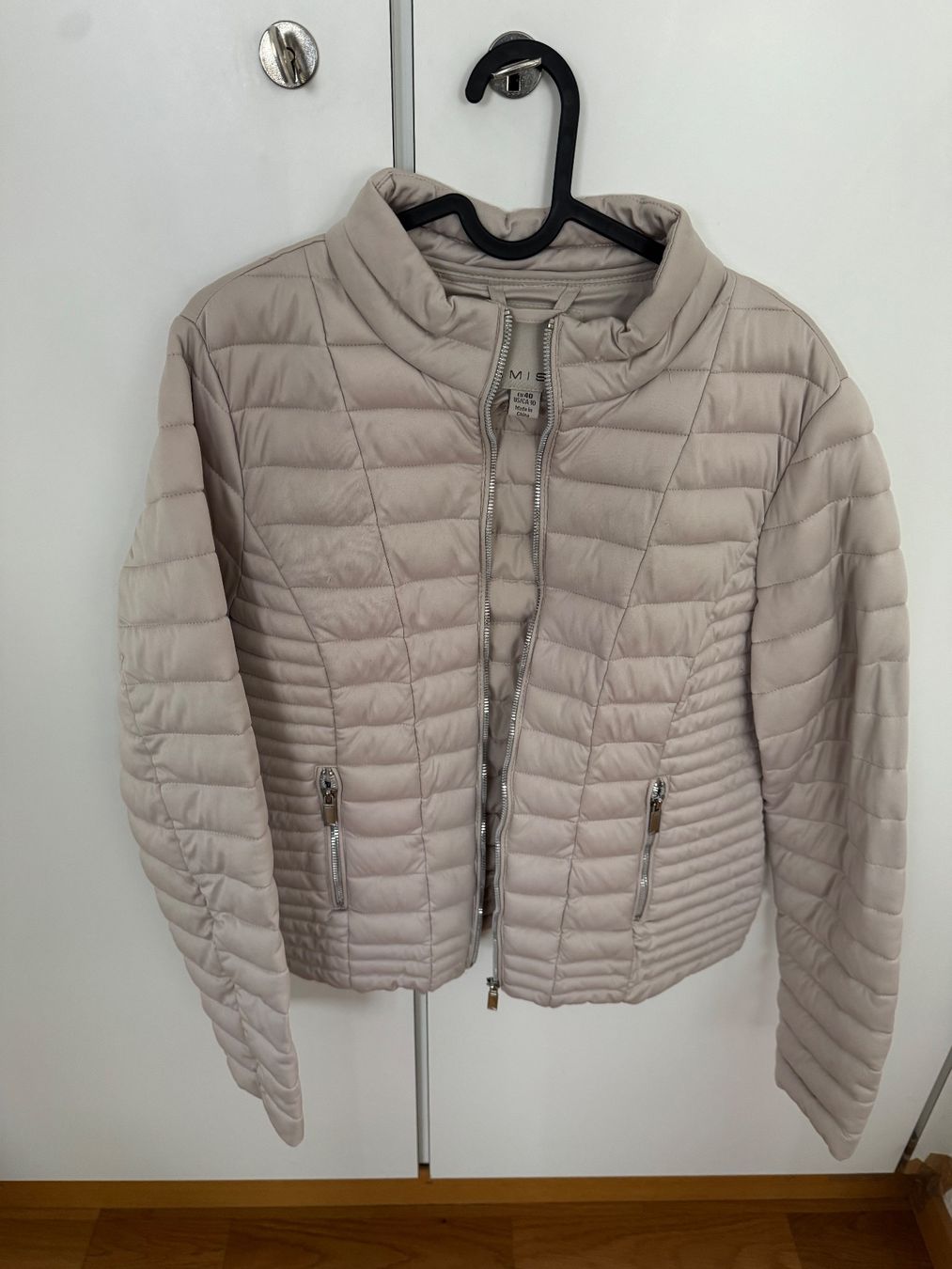 Jacken: beige Jacke – Gebraucht aus Rüfenacht BE von NE_ 1