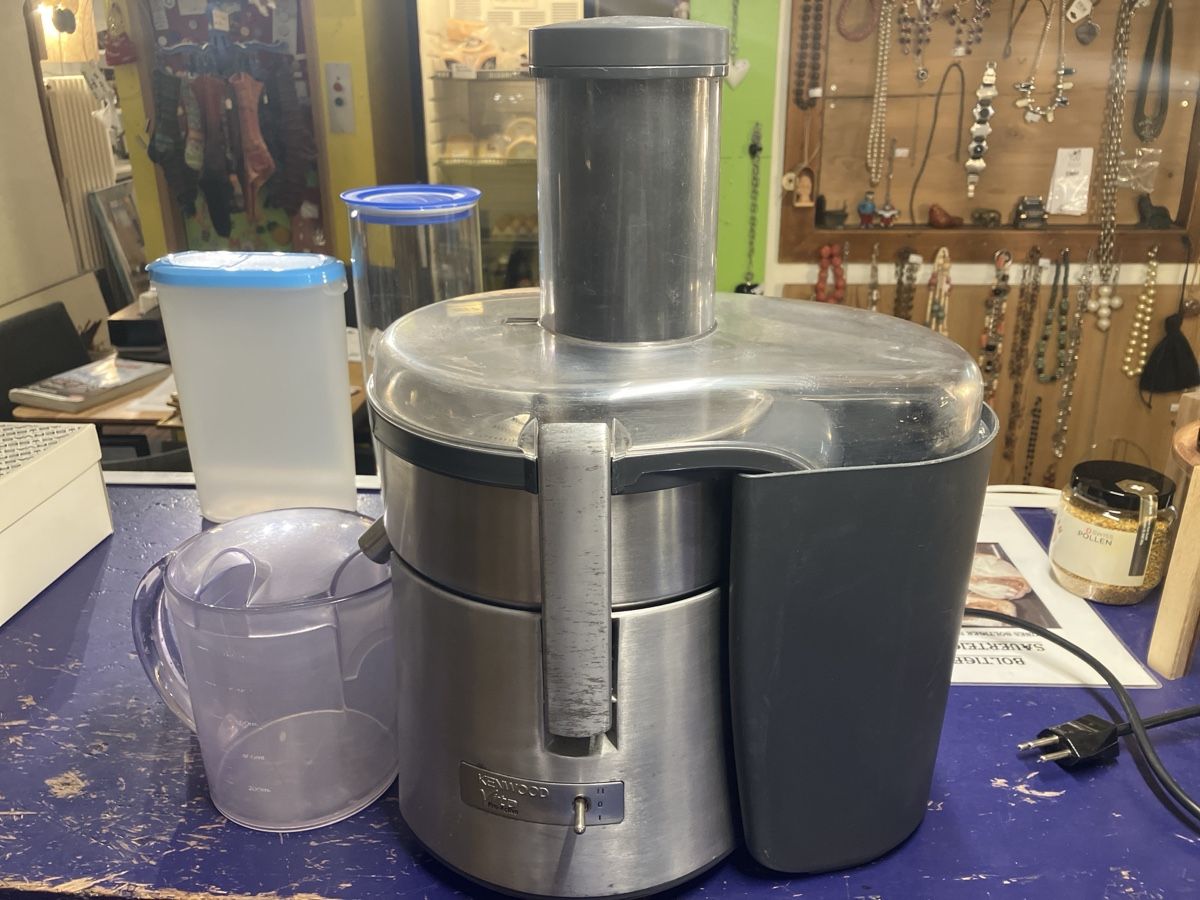Kenwood Elettrodomestici da cucina: Kenwood Vito Pro Active Entsafter – Usato da Erlenbach im Simmental! venduto da Simmentaler-Perlen