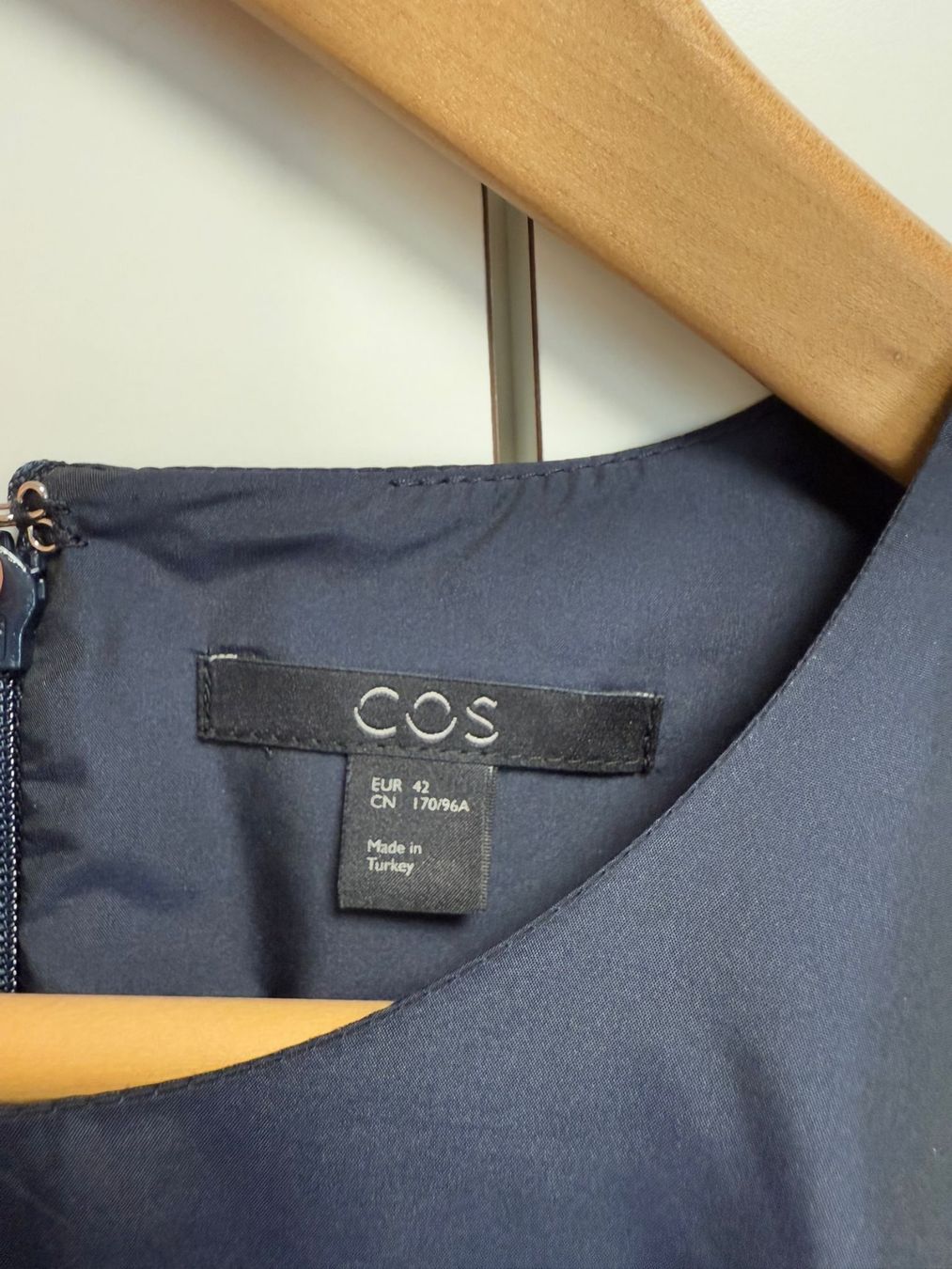 Cos Blusen: COS Damenbluse Gr. 42 – Neu (gemäss Beschreibung) aus Frauenfeld von LIL_NA 3