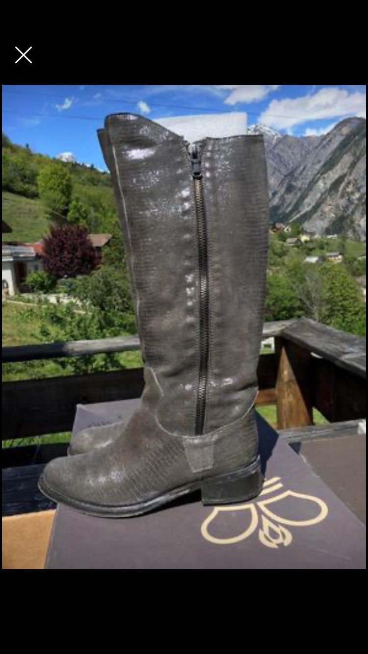 Scarpe da donna: Bottes en cuir grises type crocodile / 38 – Usato da Evionnaz venduto da roh_l5yz 1