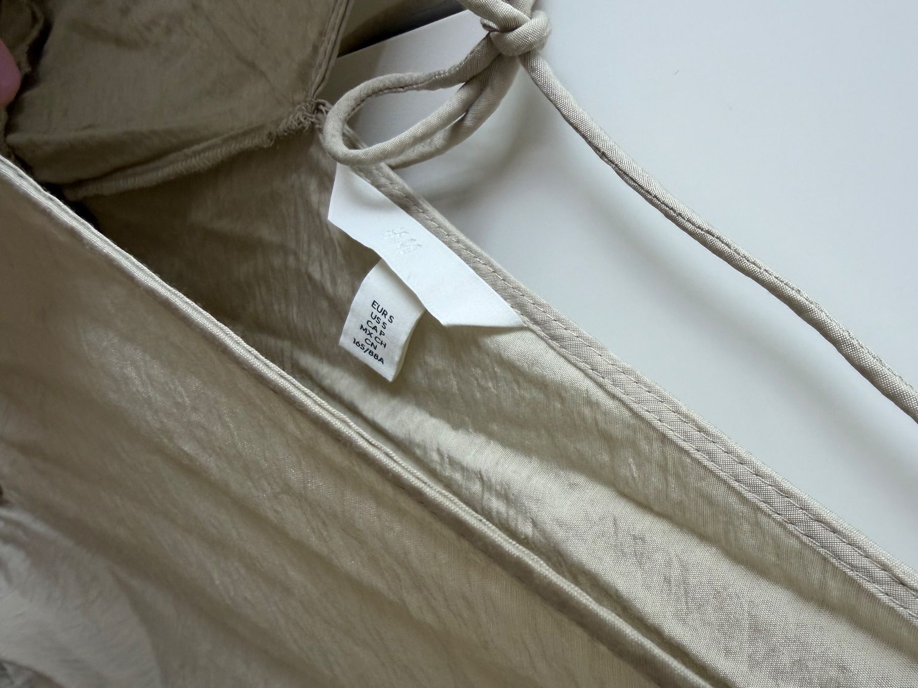 H&M Kleider: Kleid – Neu (gemäss Beschreibung) aus Wangen b. Olten von oli_f9b8 1