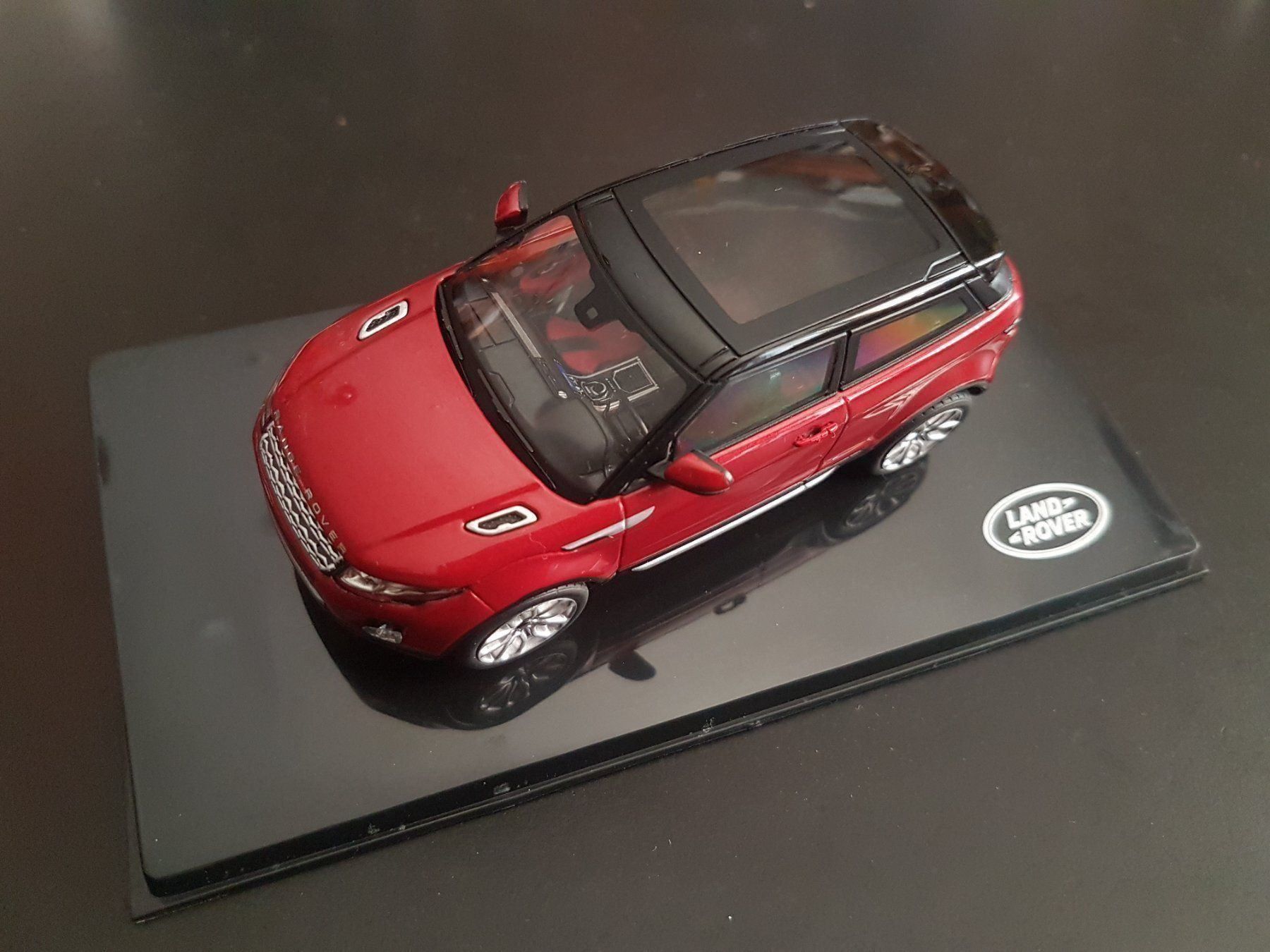 Land Rover Modellini d'auto: LAND ROVER – Nuovo e nell'imballaggio originale da Morges venduto da iljamuromez