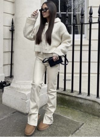 # WOMAN - Hose ,,flare‘‘ Gr. 36 - ZARA #