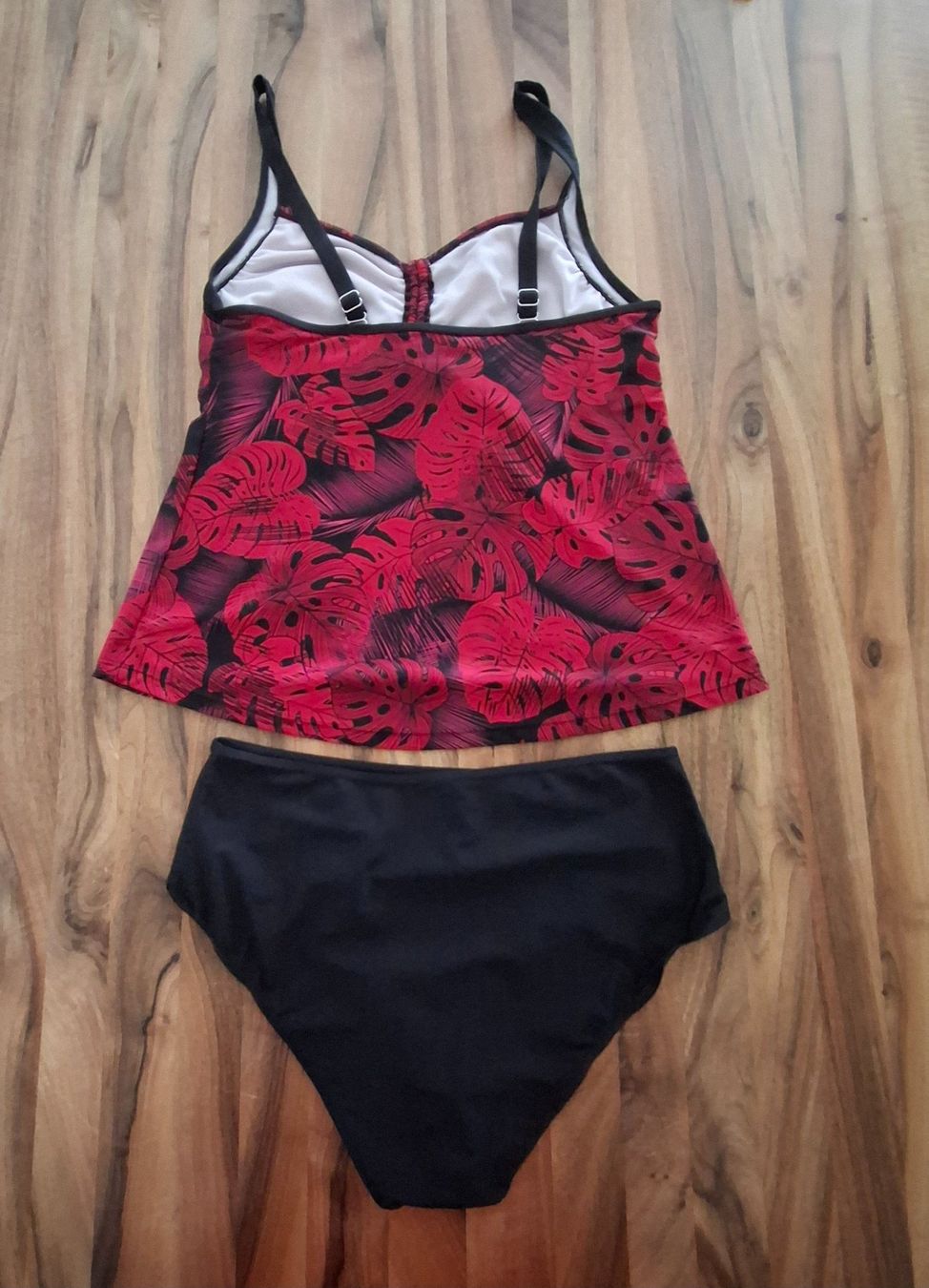 Costumi da bagno & Bikini: Damen Tankini 2Tlg., rot/schwarz, Gr.38 – Usato da Sisseln AG venduto da Tropea4334 1