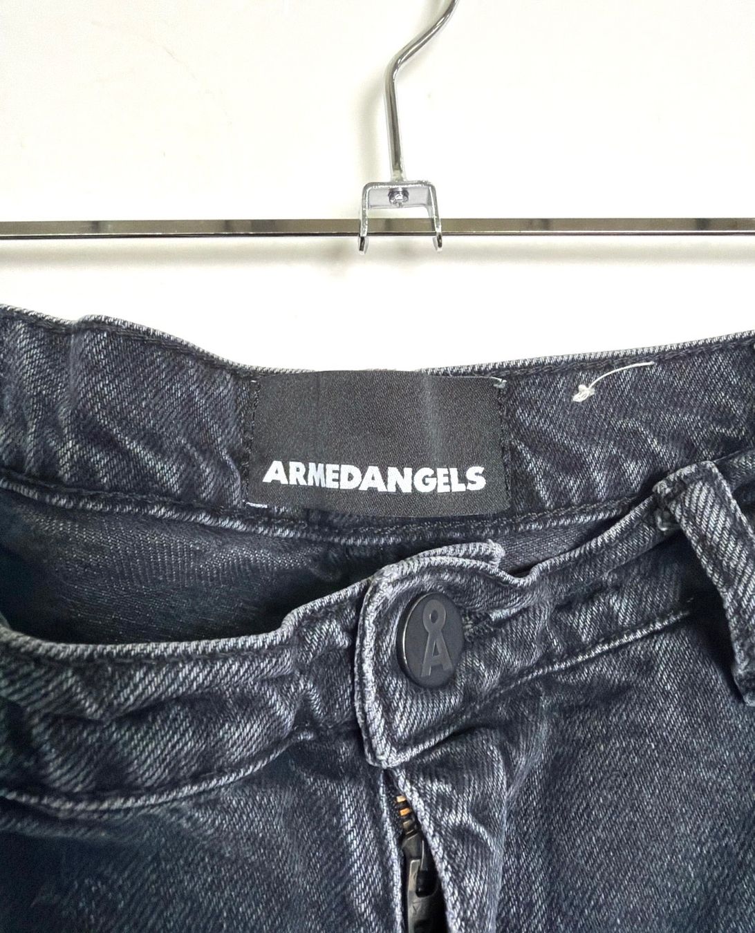 Jeans: ARMEDANGELS BLACK JEANS – Usato da Fribourg venduto da waves55 1