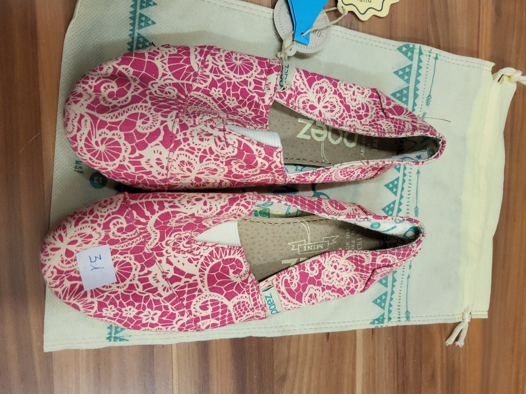 Schuhe für Mädchen: Stoffschuh Paez gr 31 b23 – Neu (gemäss Beschreibung) aus Schwarzenburg von Flamingo07