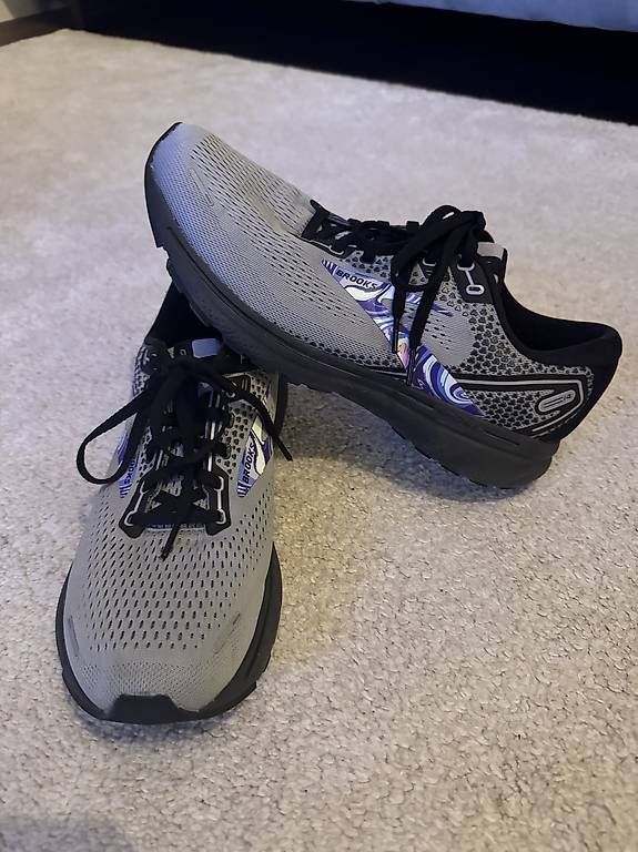 Scarpe da uomo: Brooks Ghost 14 Limited Edition Running Shoe – Usato da Kloten venduto da phi_l6g6