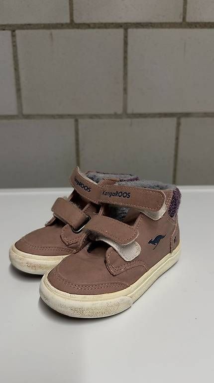 Scarpe per ragazze: KangaROOS Kinder-Sneaker / Halbschuhe  Grösse 25 – Usato da Düdingen venduto da Emphilly 4