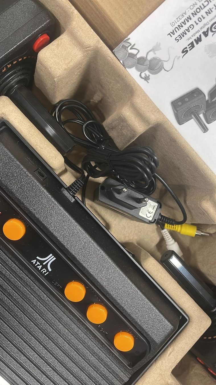 Atari Konsolen: ATARI FLASHBACK 7 CLASSIC GAME CONSOLE – Neu und originalverpackt aus Zürich von  7