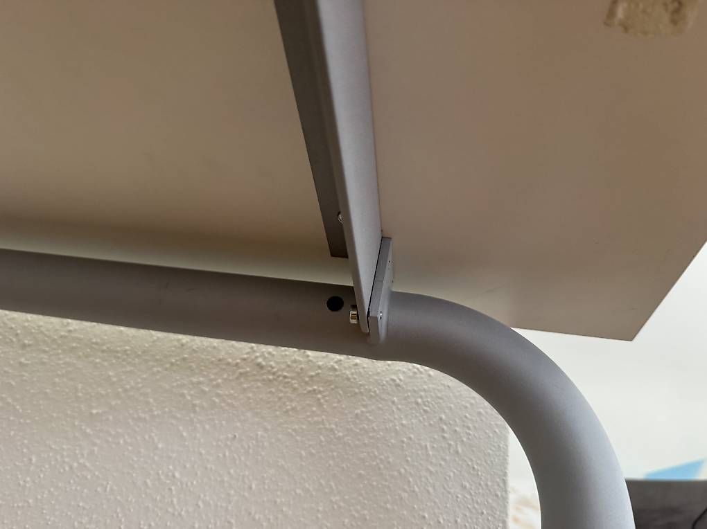 Scrivanie: Tisch Pfister weiss 160x80 – Usato da Biel/Bienne venduto da l.v.ds 4