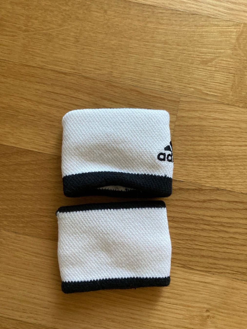 Armbänder & -reifen: (A) Adidas Schweissbänder ungetragen – Neu (gemäss Beschreibung) aus Jonen von Sevenb 1