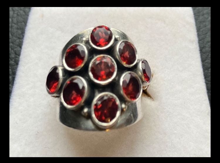 Ringe: Wunderschöner Granat Silberring  – Gebraucht aus Tobel von Bienedrine 1