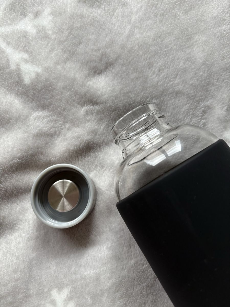 Borracce & Thermos: AUDI Trinkflaschen 1l Glas – Nuovo e nell'imballaggio originale da Schaffhausen venduto da Flellyti 1