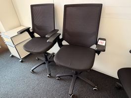 2 Chairzone / Intertek Bürostühle (Lot 256) 8304 Wallisellen