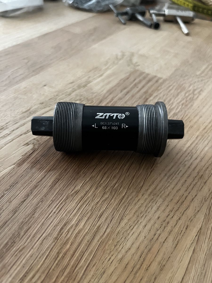 Pezzi di ricambio: Ztto square taper Bb – Usato da Zürich venduto da SeeJayS