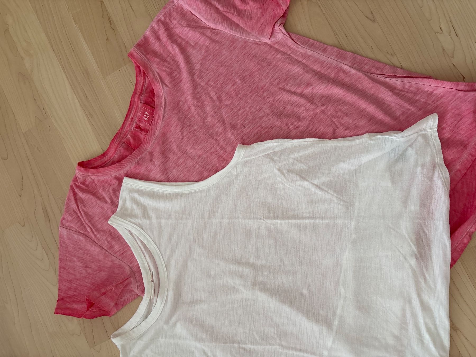 Gap T-shirt: Shirts GAP L/XL – Usato da Neftenbach venduto da sandto