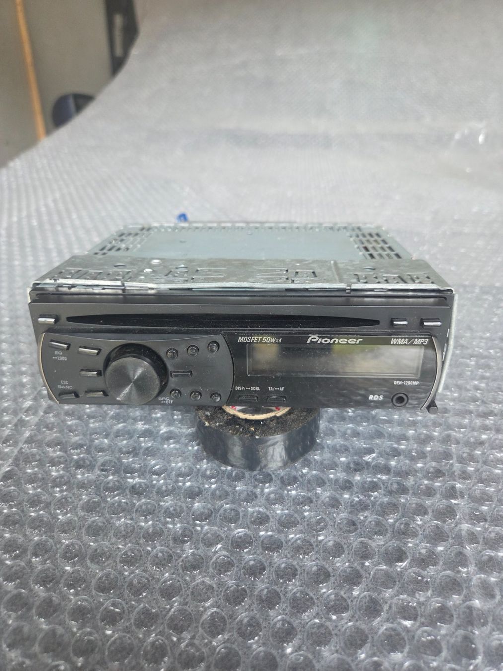 Pioneer Radio: Autoradio Pioneer DEH-1200MP – Usato da Yverdon-les-bains venduto da vwg_89