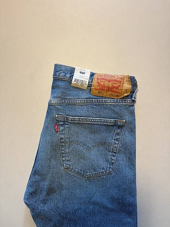 Levi's Jeans: Levi's 501 Jeans Straight Fit – Nuovo e nell'imballaggio originale da Basel venduto da rororo47 3