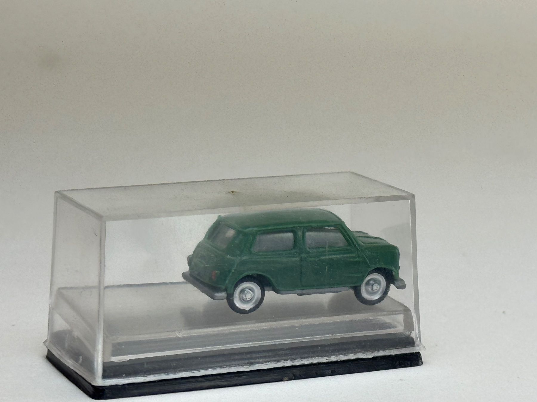 Eko Modellini d'auto: CH- EKO Mini Morris grün Nr. 2089 – Usato da Elm venduto da Wikmtz 1