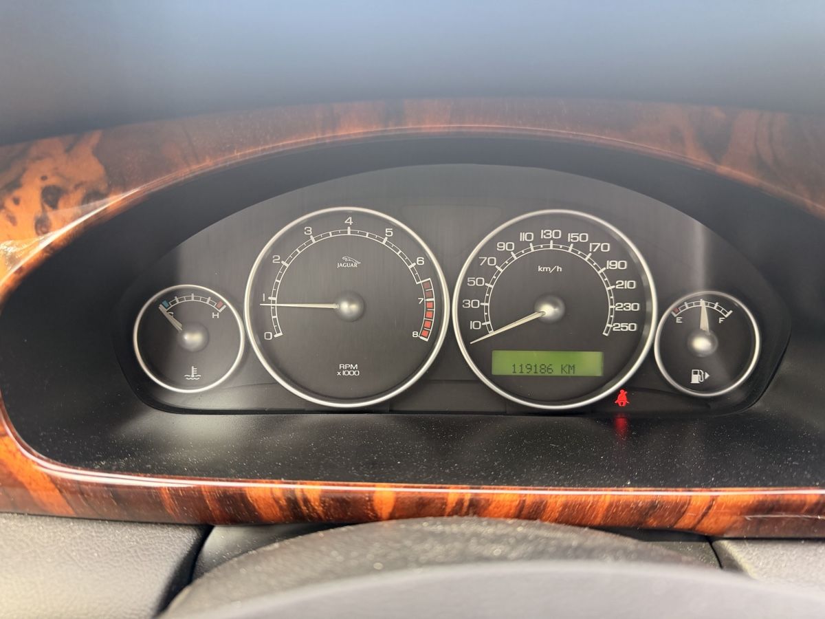 Jaguar Autos: Jaguar X-Type 3.0 v6 – Gebraucht aus Roggwil BE von mun_hmx7 8