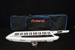 Roland AX Synth Keyboard Synthesizer white Tasche und Gurt