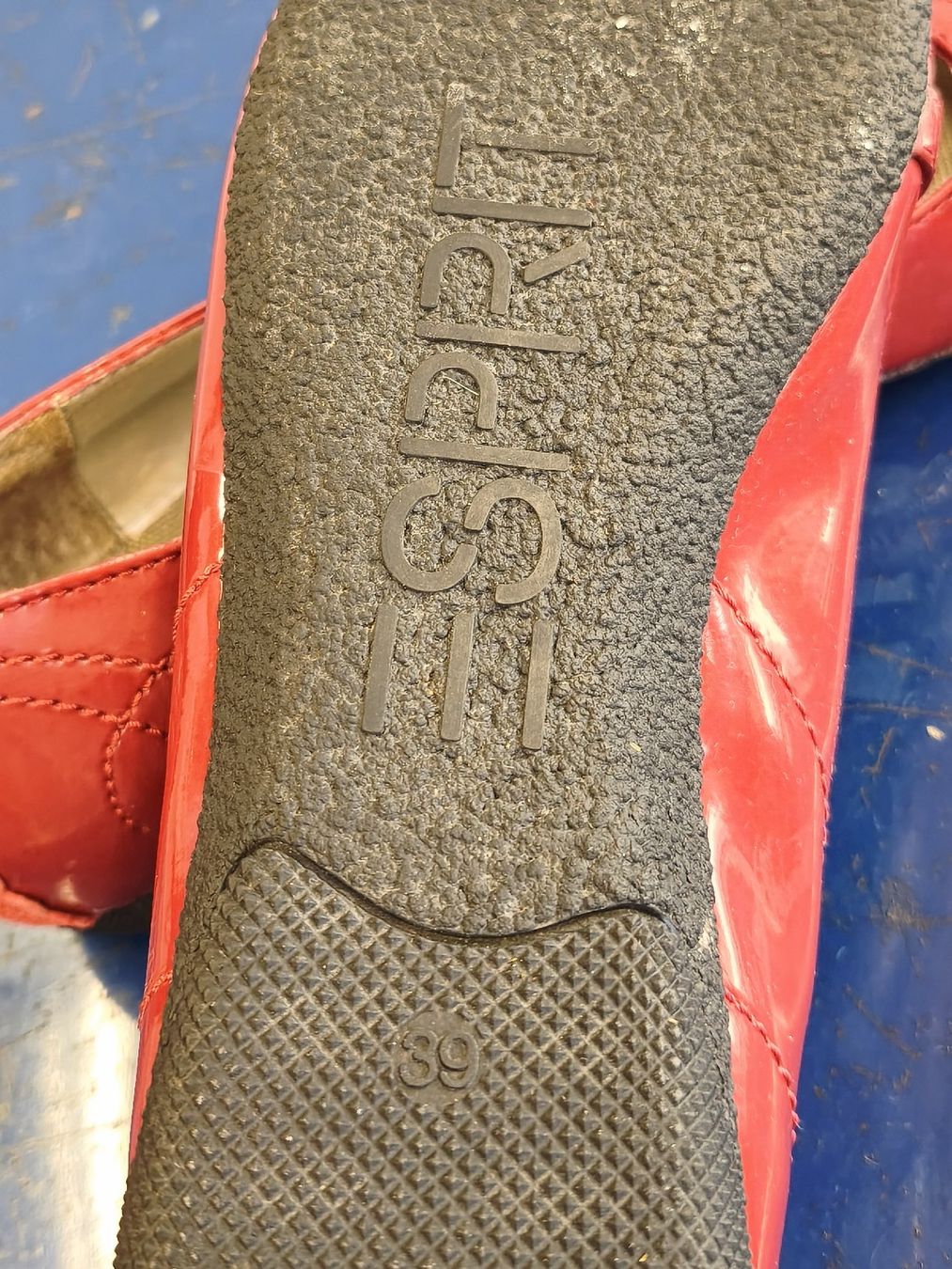 Esprit Damenschuhe: Ballerinas rot Lackleder Grösse 39 Esprit – Gebraucht aus Emmetten von SecondhandSiska 4