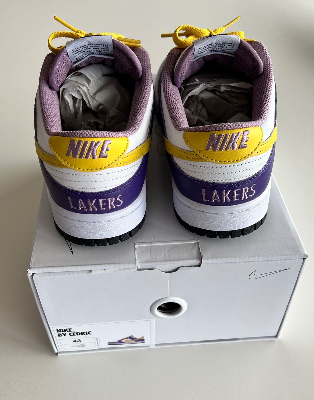 Nike Scarpe da uomo: Nike Dunk low by you Lakers 43 – Nuovo e nell'imballaggio originale da Savièse venduto da Cedric007 3