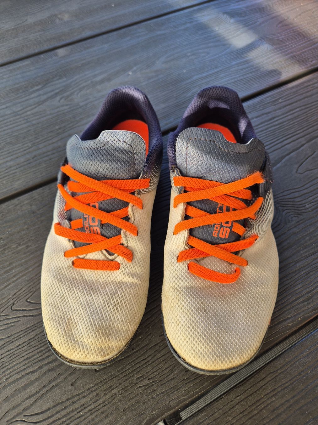 Decathlon Scarpe per ragazzi: Nokken Fussballschuhe – Usato da Elsau venduto da Teeny