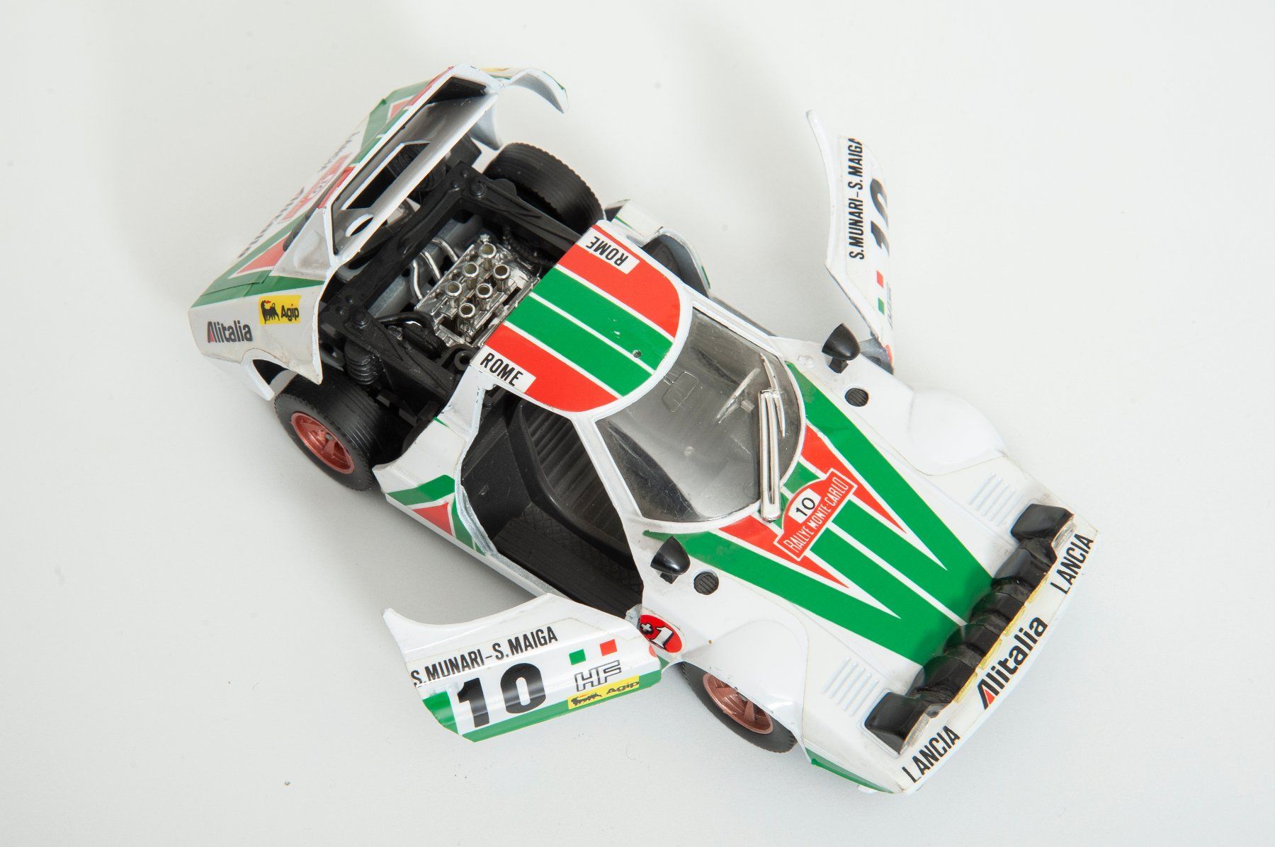 Bburago Modellini d'auto: Lancia Stratos Burago 1/24 – Usato da Lausanne venduto da Phlox02 6
