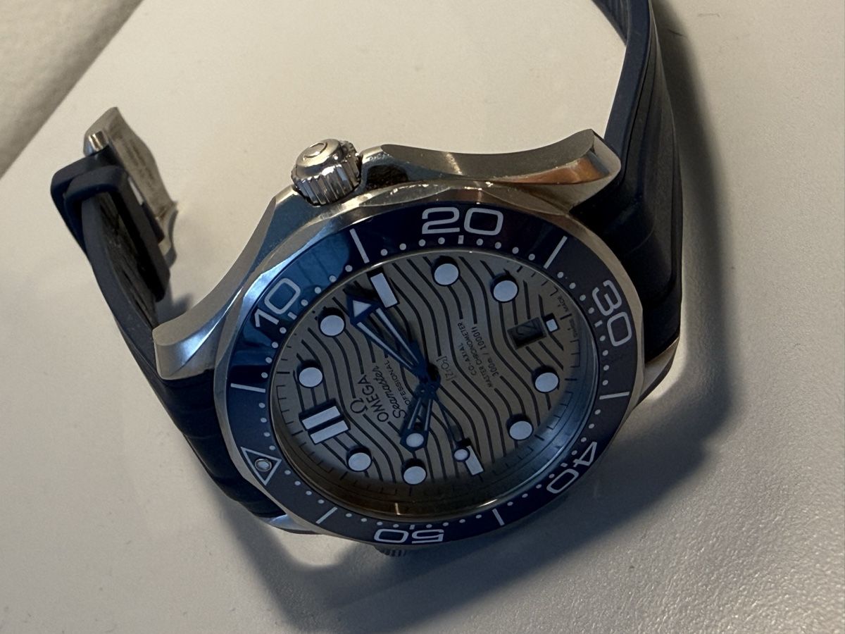 Omega Montres: Omega Seamaster Diver 300 M  – D'occasion à Lausanne par fel_r6b7 1