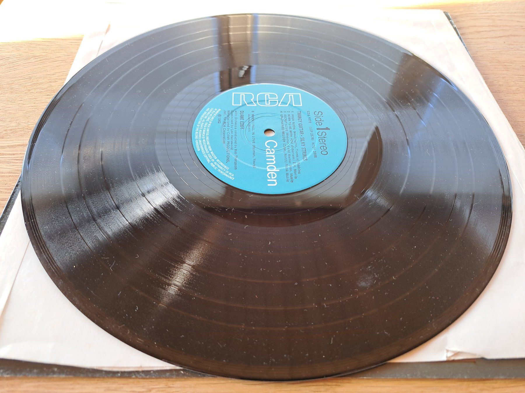 Dischi in vinile: Duane Eddy - Twangy guitar silky strings – Usato da Meggen venduto da Ricardokoch 3