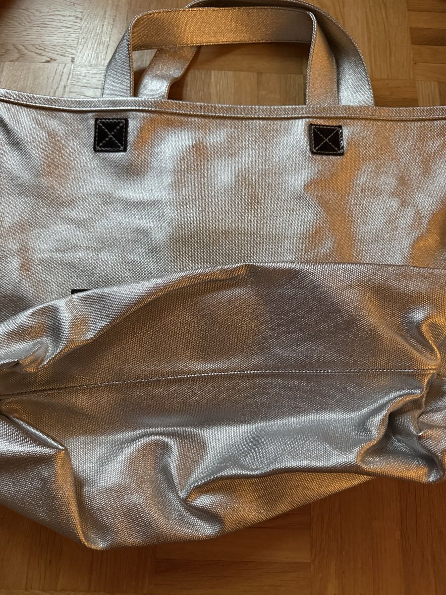 Marc Jacobs Taschen für Damen: Marc Jacobs Tasche Silber shopper mit Schultergurt neu – Neu (gemäss Beschreibung) aus Watt von Steffi84 3