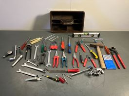Post. div. Werkzeug/Handwerk inkl. Tragebox ab 1.-