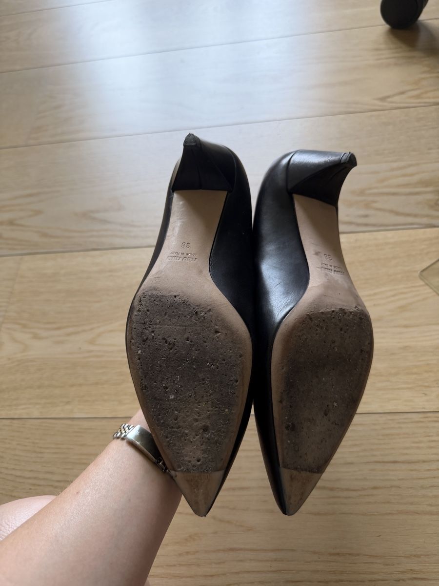 Miu Miu Damenschuhe: Miu Miu Schuhe – Gebraucht aus Zürich von cha_y9x8 2