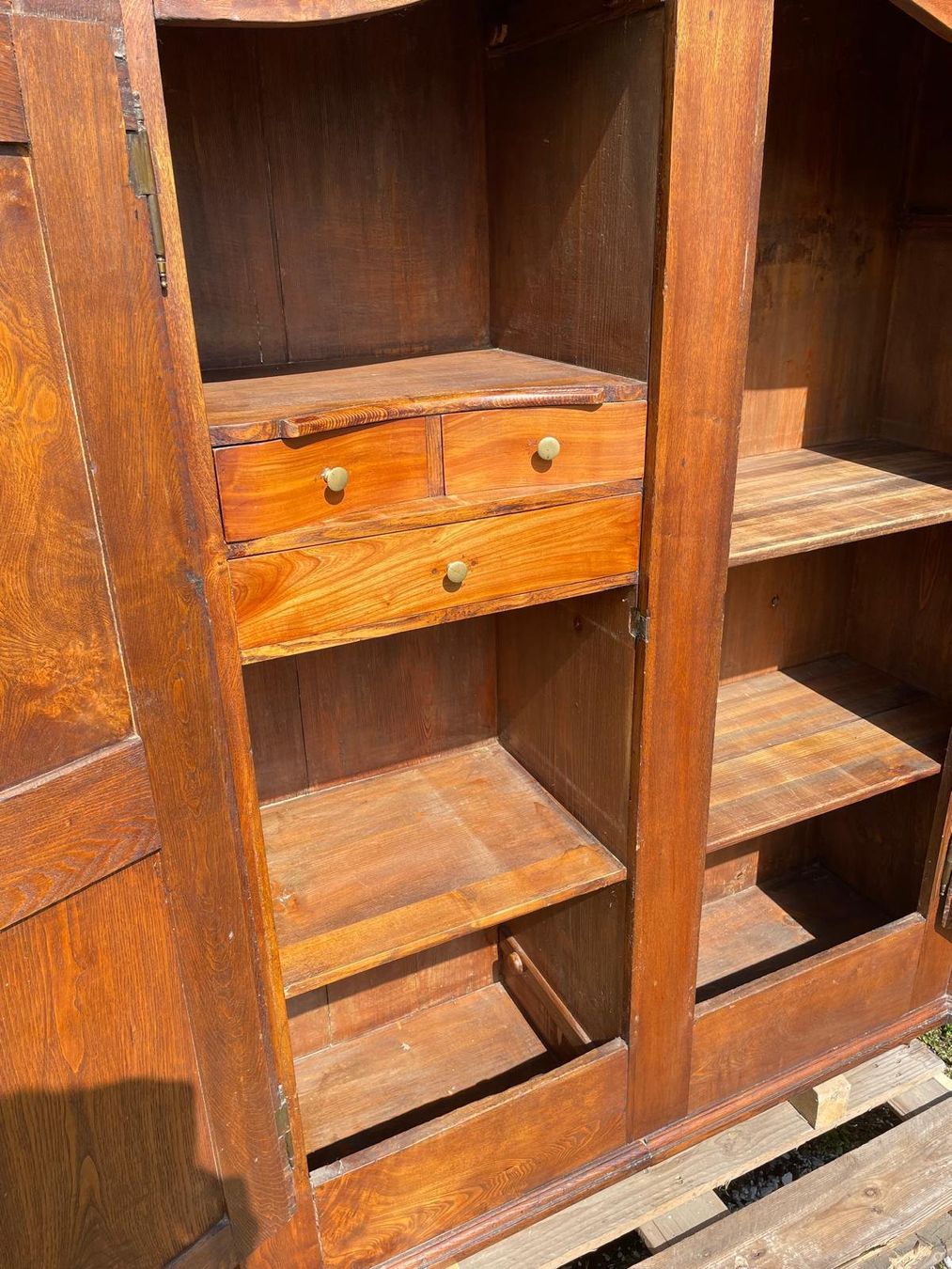 Armadi: Barockschrank Eiche massiv – Usato da Langnau am Albis venduto da Aphagen 2