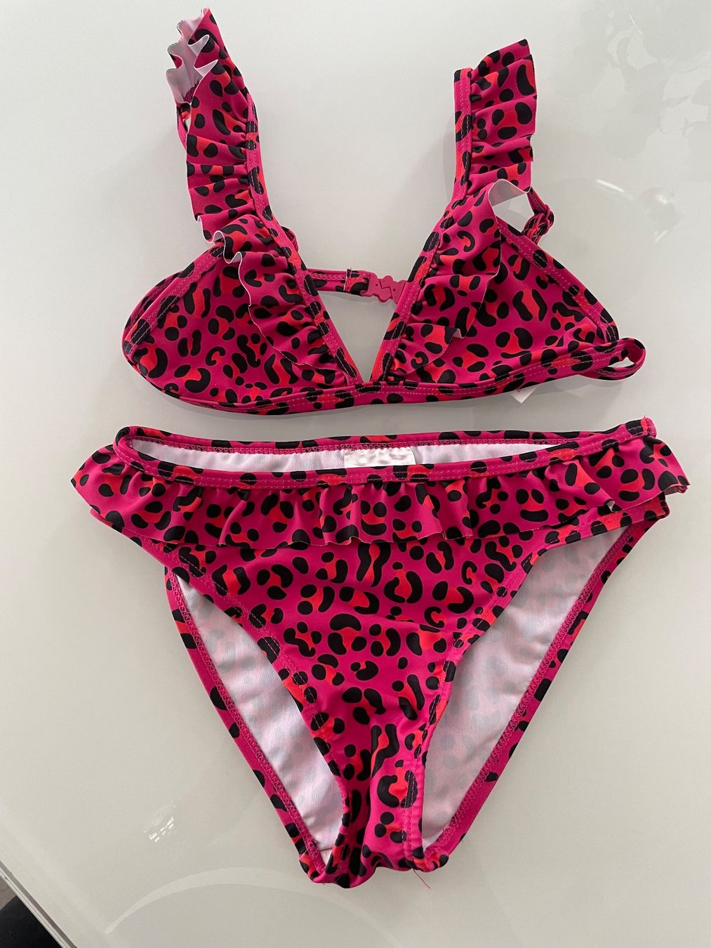 Costumi da bagno & Bikini: Mädchen Bikini pink-schwarz 122/128 – Usato da Pfeffingen venduto da Purzzeli