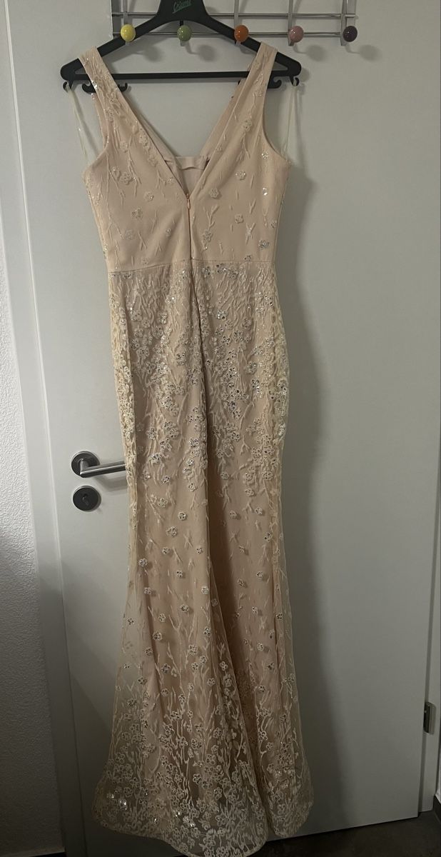 Kleider: Maxi Kleid – Neu (gemäss Beschreibung) aus Amriswil von AfraEsati1503 4