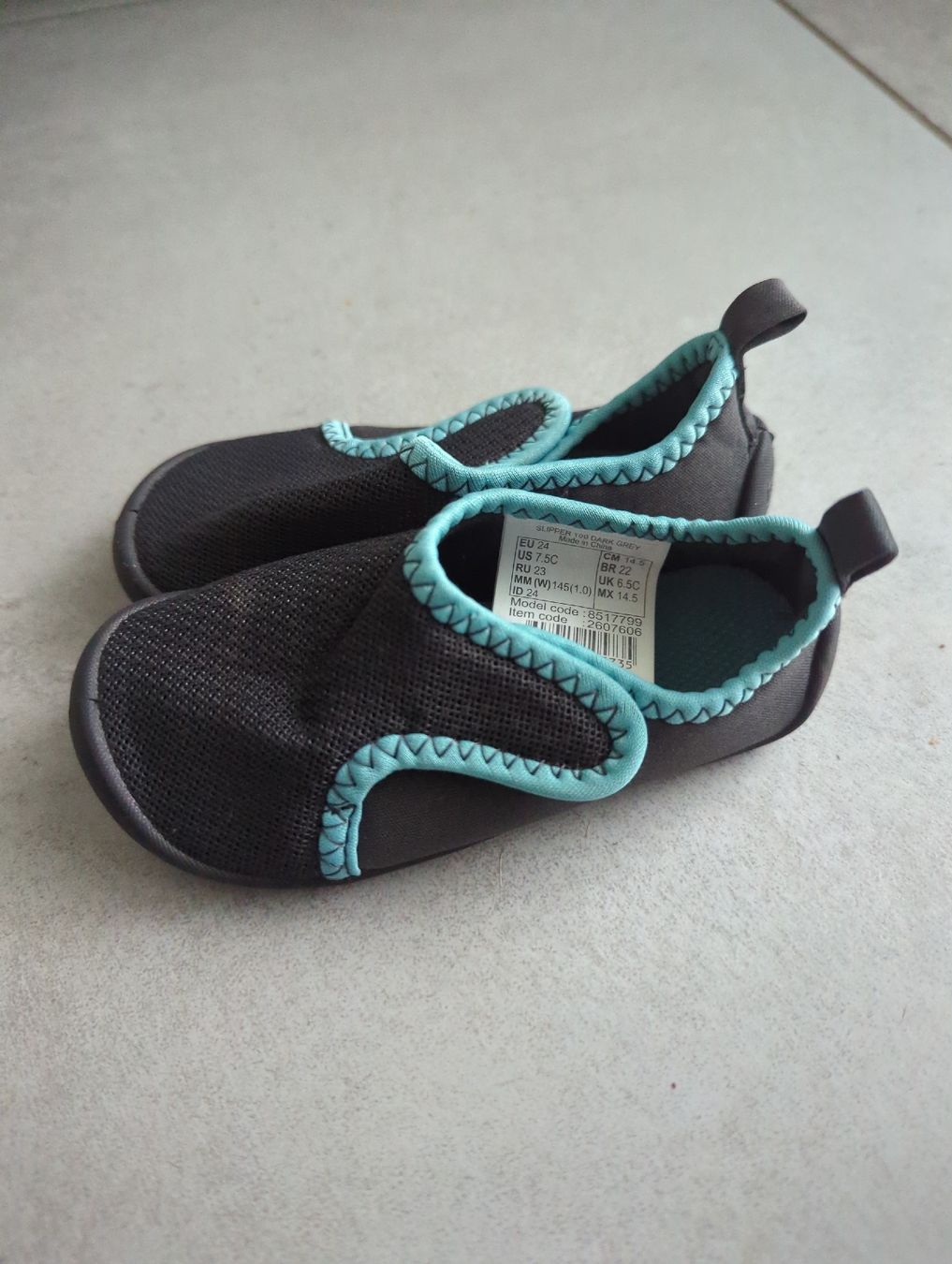 Scarpe per ragazzi: Decathlon Turnschuh Kinder Gr. 24 – Usato da Eglisau venduto da raf_hn2x 1
