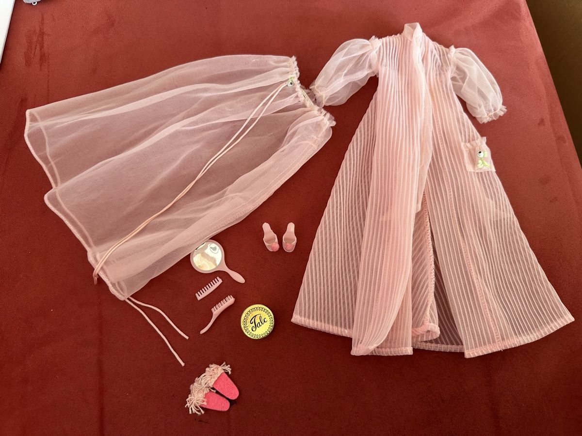 Puppen: Vintage Barbie Nighty Negligee Set – Gebraucht aus Herbriggen von Sehrazade