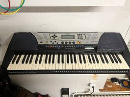 Yamaha PSR-340 Keyboard