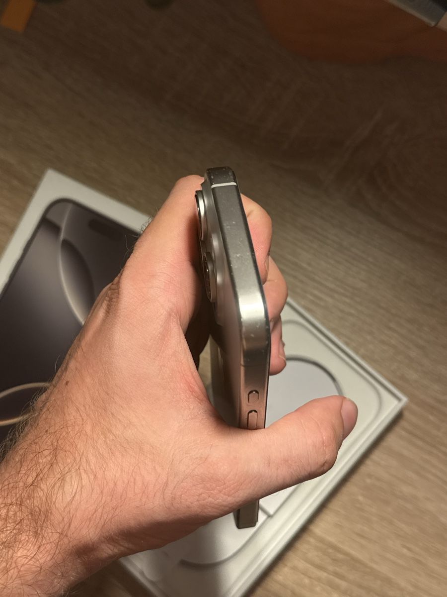 Apple Handys / Smartphones: iPhone 16 Pro 128GB – Gebraucht aus Liestal von jss_jd2b 3