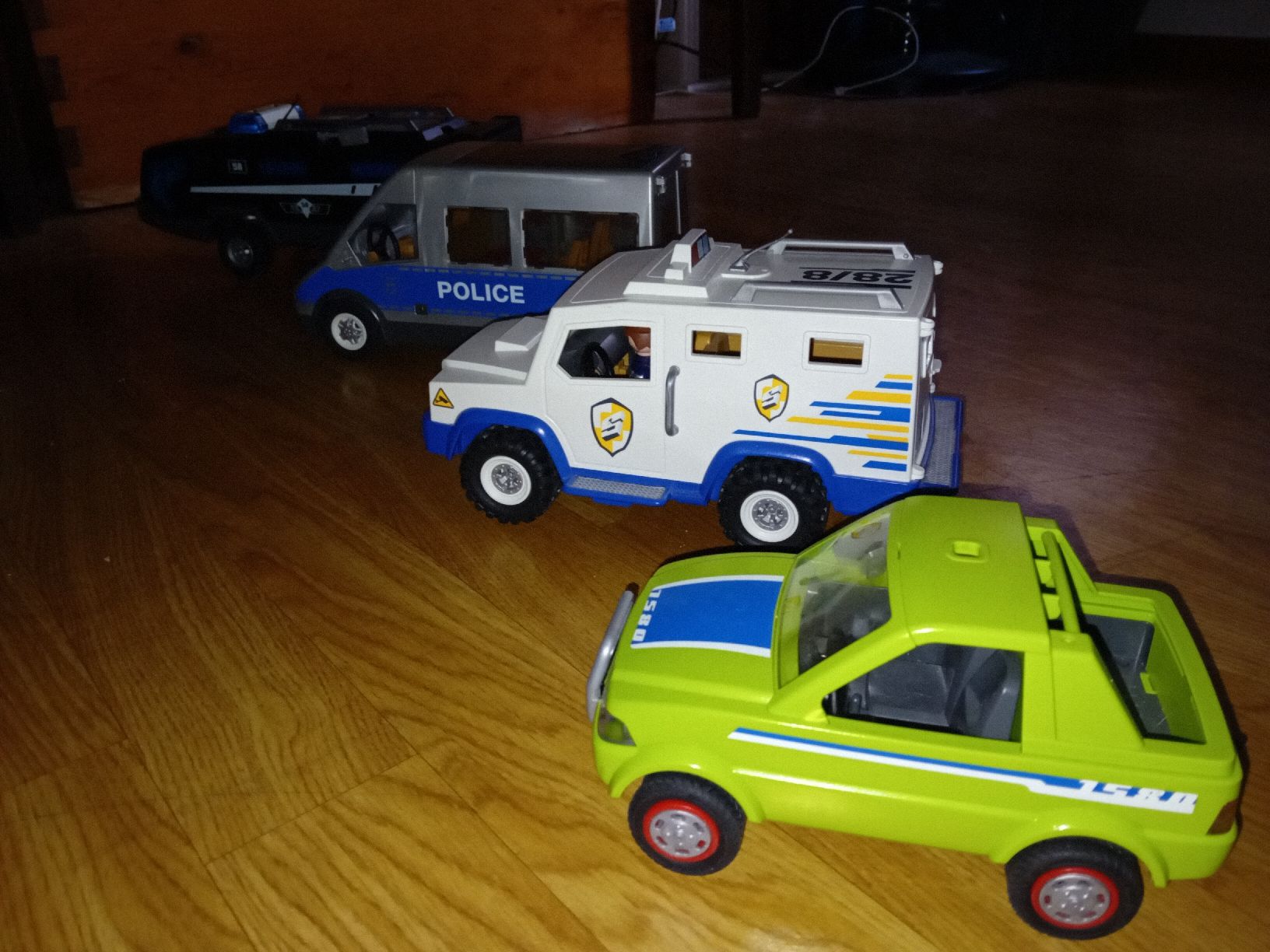 Playmobil Giocattoli: Playmobil polizia ecc.. 4 veicoli – Usato da Biasca venduto da Old_6blh 1