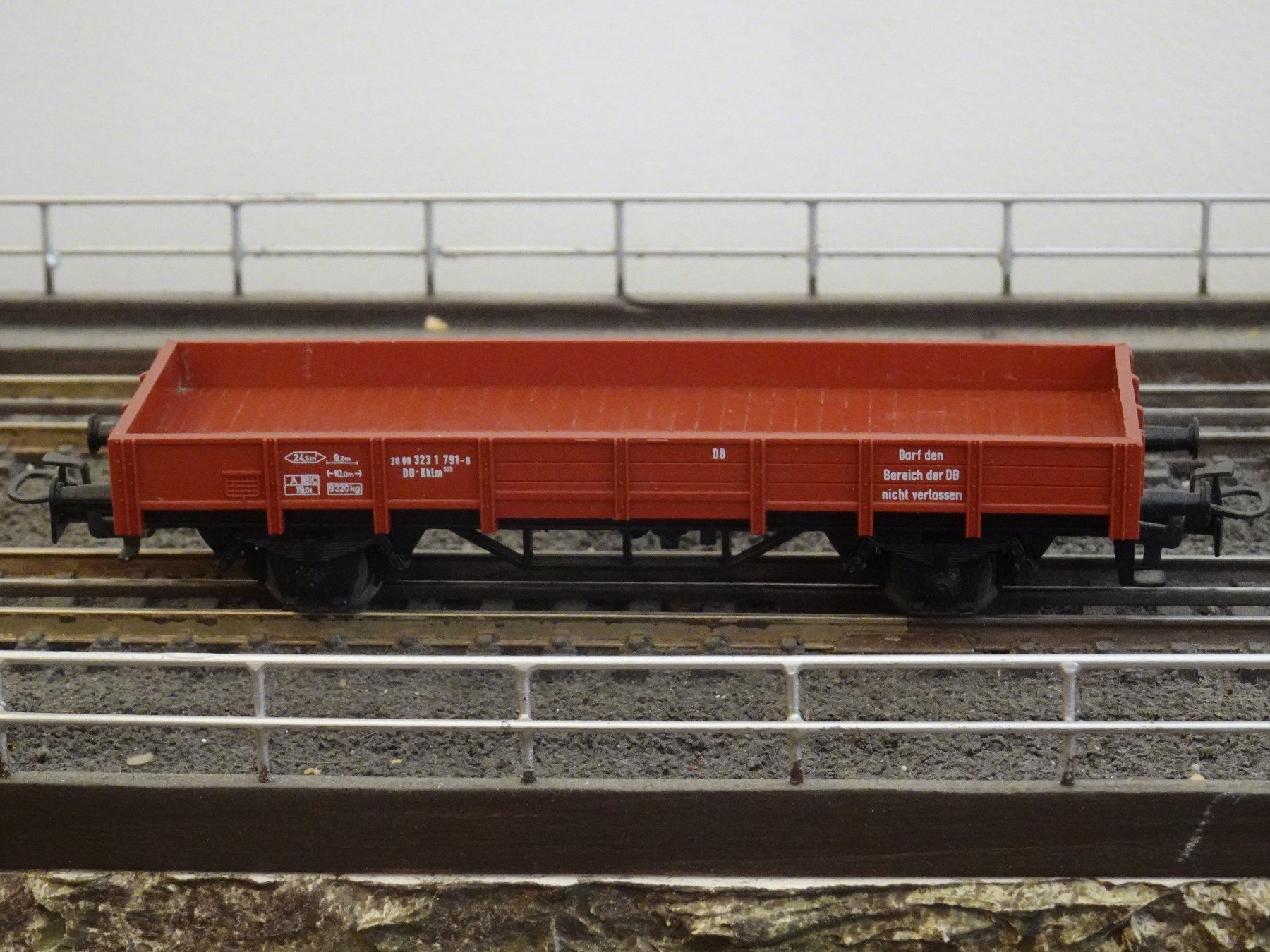 Märklin Modellini di ferrovie: Märklin 4423 Offener Güterwagen – Usato da Grossaffoltern venduto da berner85 1