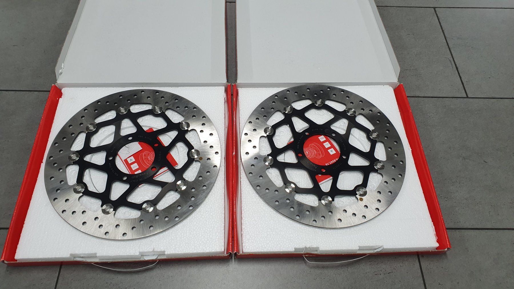 Brembo Tutti i ricambio per moto: Brembo Bremsscheibe Ducati – Nuovo e nell'imballaggio originale da Widnau venduto da Staedler2 1
