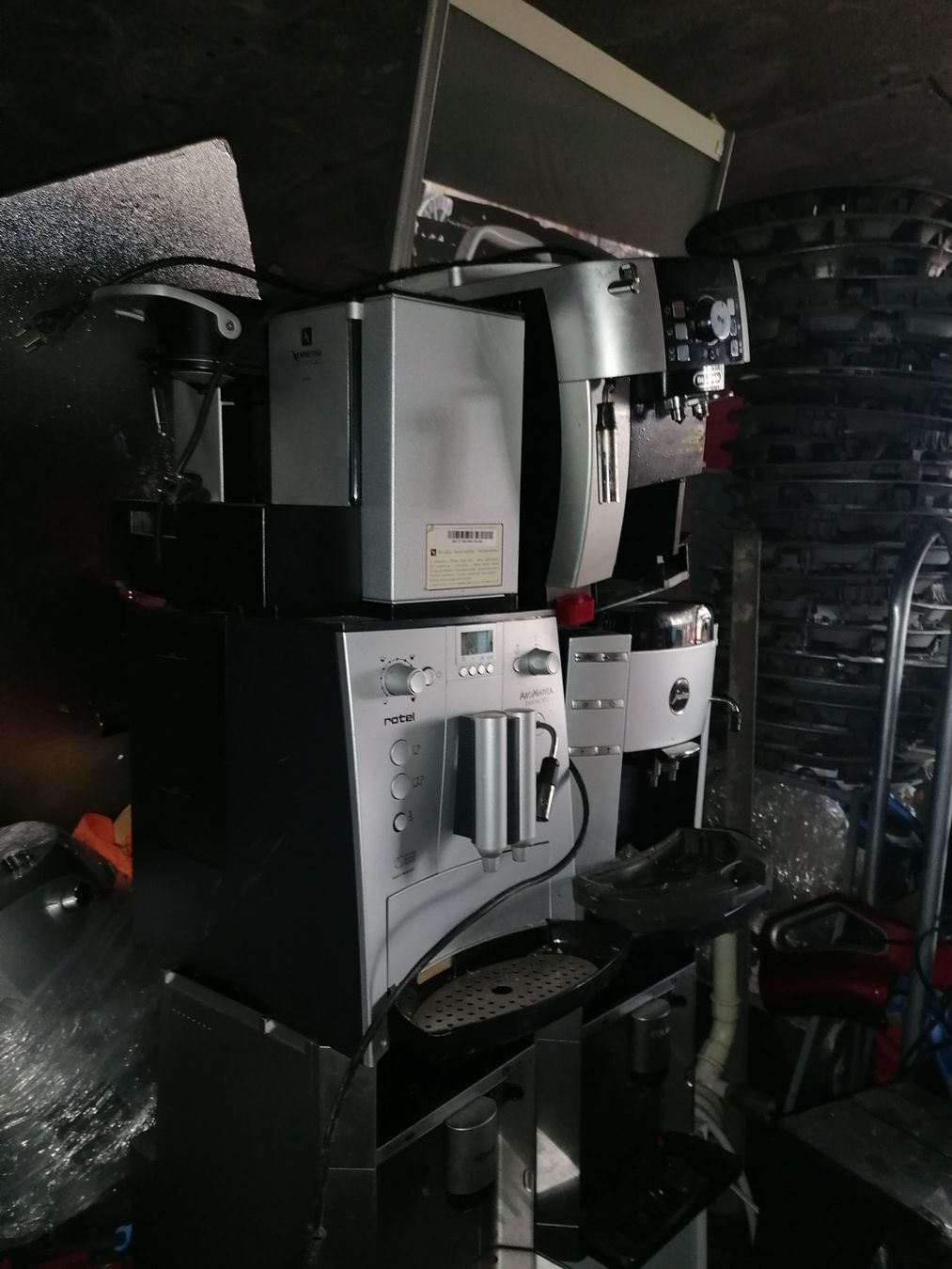 Macchine per caffè & Macchine per espresso: 40x Caffeevollautomat – Difettoso da Biel / bienne venduto da Sarouch9 3