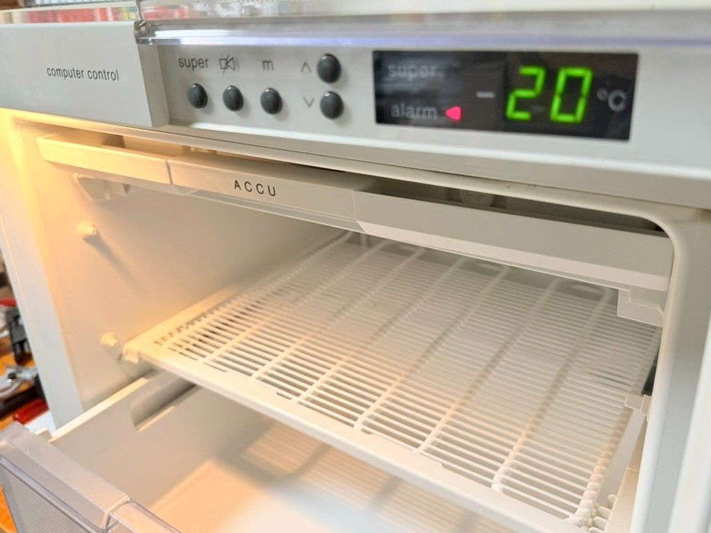 Bosch Congelatori: Bosch Gefrierschrank – Usato da Jona venduto da r00ster 3