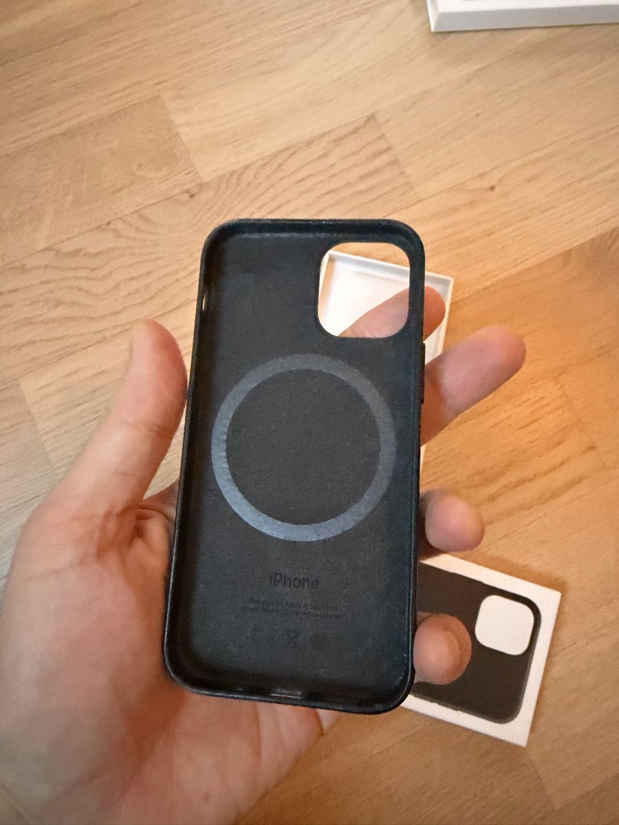 Apple Covers & Schutzfolien: Case Pelle Nero iPhone 12 mini, come nuova, introvabile – Gebraucht aus Zürich von fra89zh 3